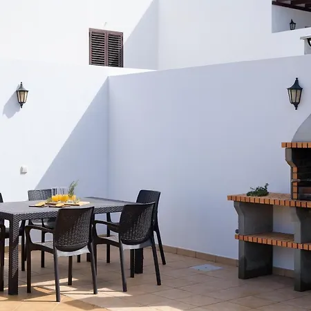 Vista Lobos Entre Volcanes Y Oceano Tatil Evi