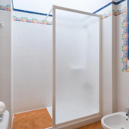 Vista Lobos Entre Volcanes Y Oceano Tatil Evi Playa Blanca